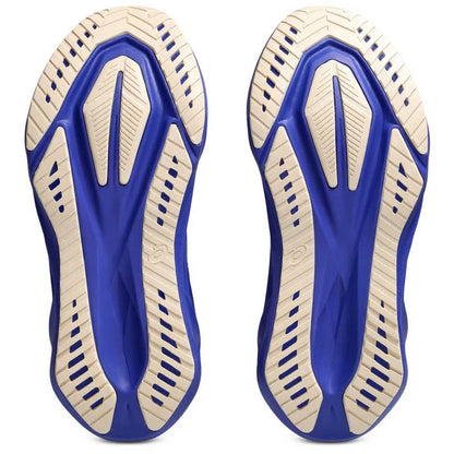 Asics Tênis de corrida Novablast 5